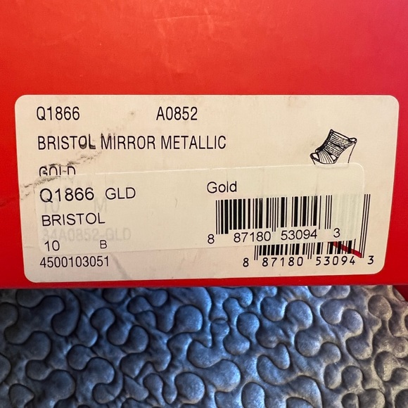 Coach Bristol Mirror Metallic - Gold - size 10 - worn twice, few scratches. - Picture 4 of 14